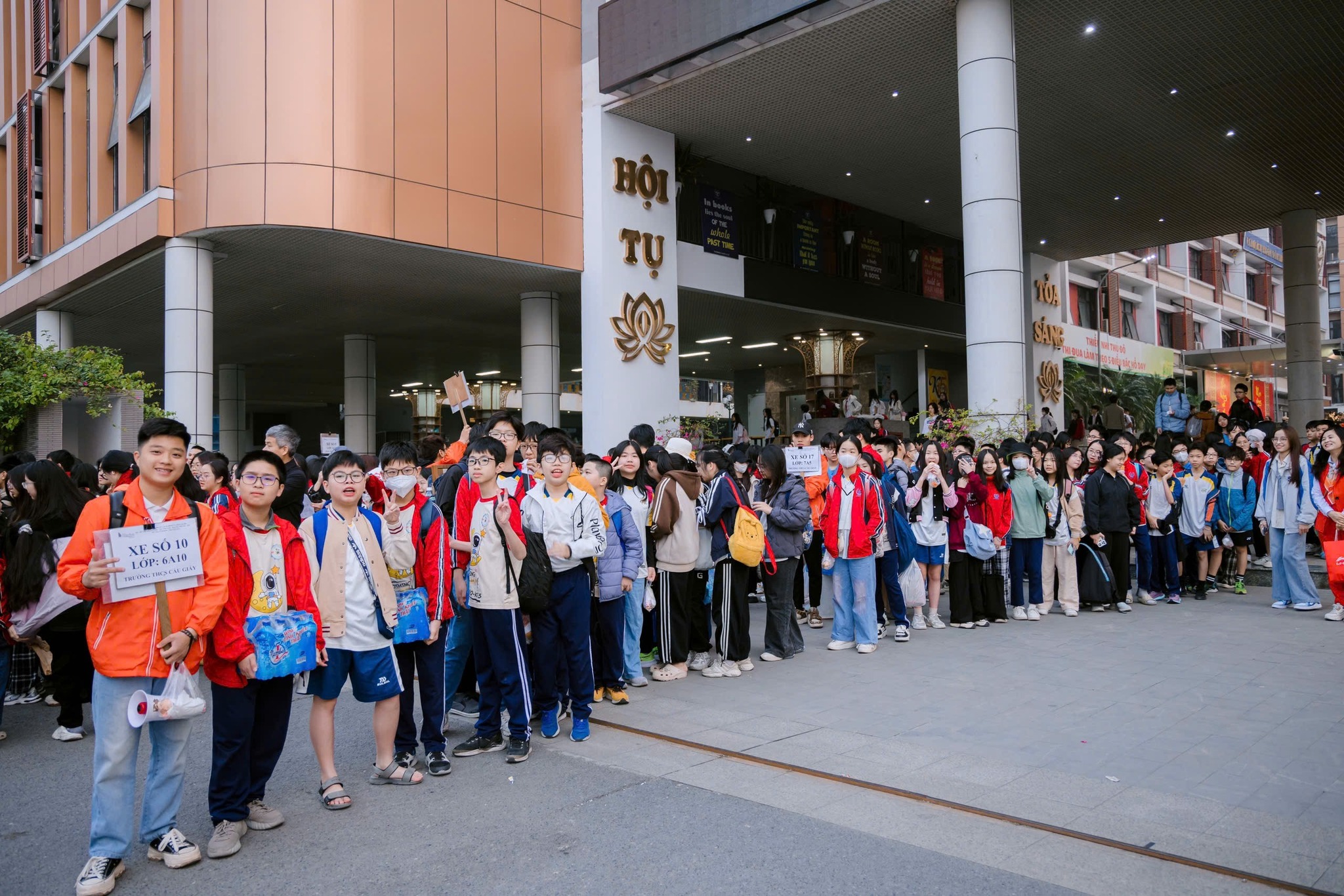 HÀNH TRÌNH KẾT NỐI, KHÁM PHÁ BẢN MƯỜNG XANH CỦA HỌC SINH KHỐI 6,7,8 TRƯỜNG THCS CẦU GIẤY