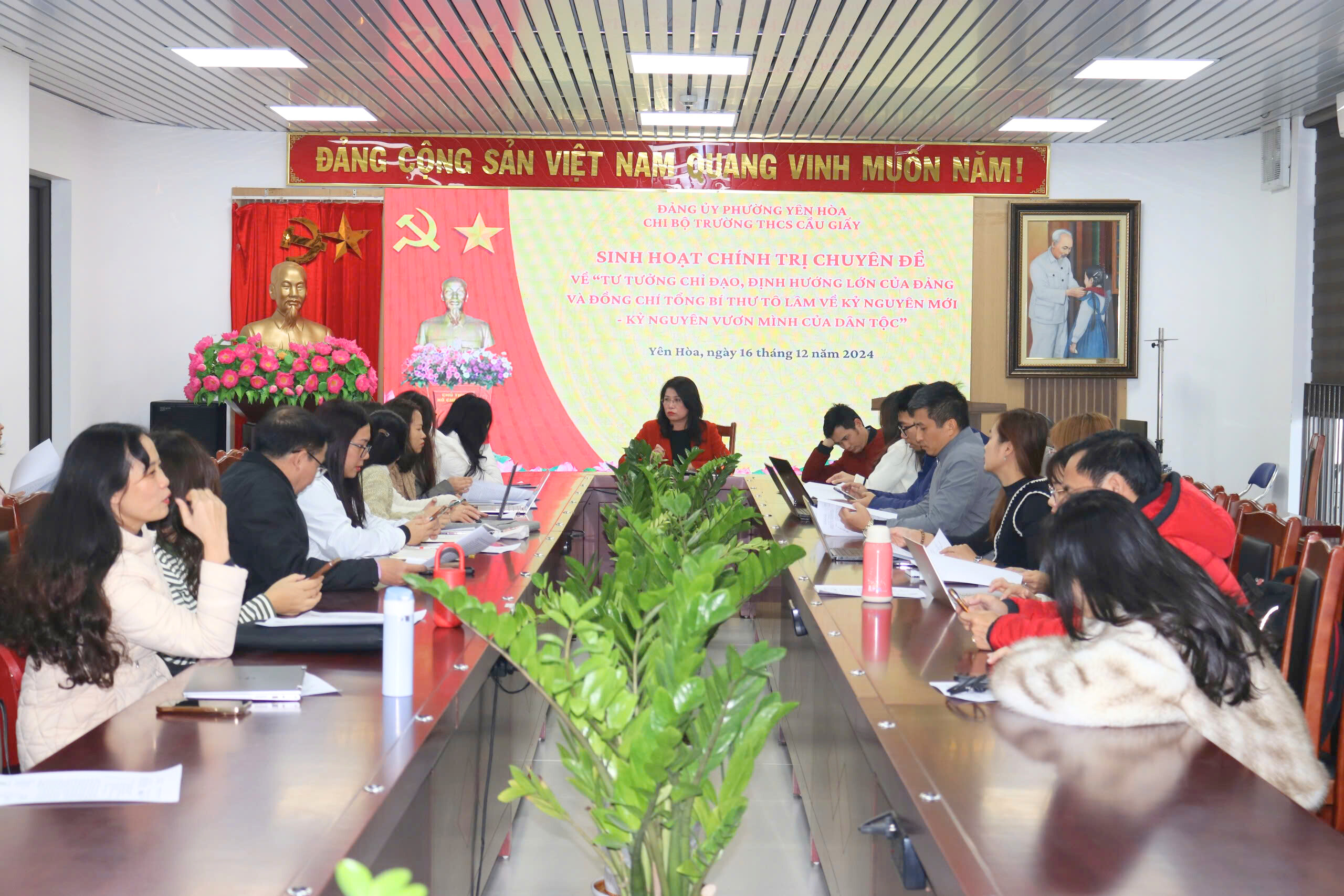 CHI BỘ ĐẢNG TRƯỜNG THCS CẦU GIẤY SINH HOẠT CHÍNH TRỊ VỀ TƯ TƯỞNG CHỈ ĐẠO, ĐỊNH HƯỚNG LỚN CỦA ĐẢNG VÀ TỔNG BÍ THƯ TÔ LÂM VỀ “KỶ NGUYÊN MỚI- KỶ NGUYÊN VƯƠN MÌNH CỦA DÂN TỘC”