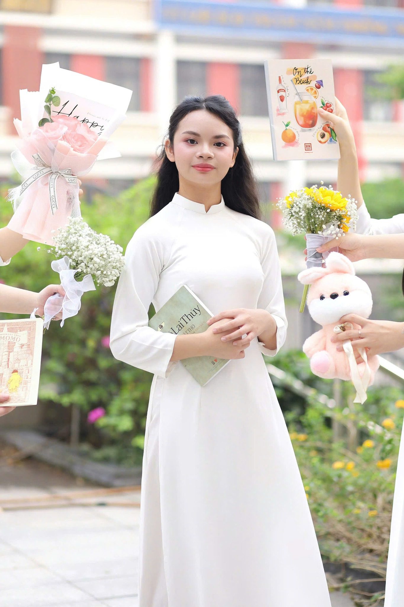 Á KHOA CHUYÊN VĂN AMS – TRẦN TUỆ MINH: KHIÊM TỐN, BẢN LĨNH VÀ THÀNH CÔNG RỰC RỠ