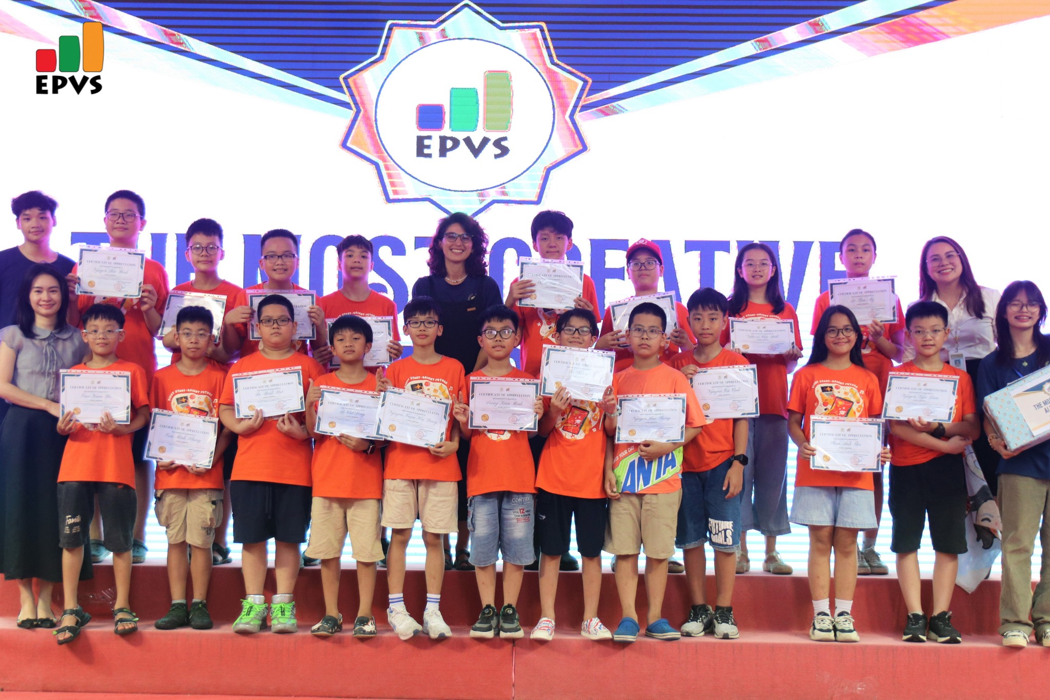 NHẬT KÝ iCAMP 2025 – NGÀY BẾ MẠC: KHI NHỮNG NHÀ THÁM HIỂM AI TOẢ SÁNG