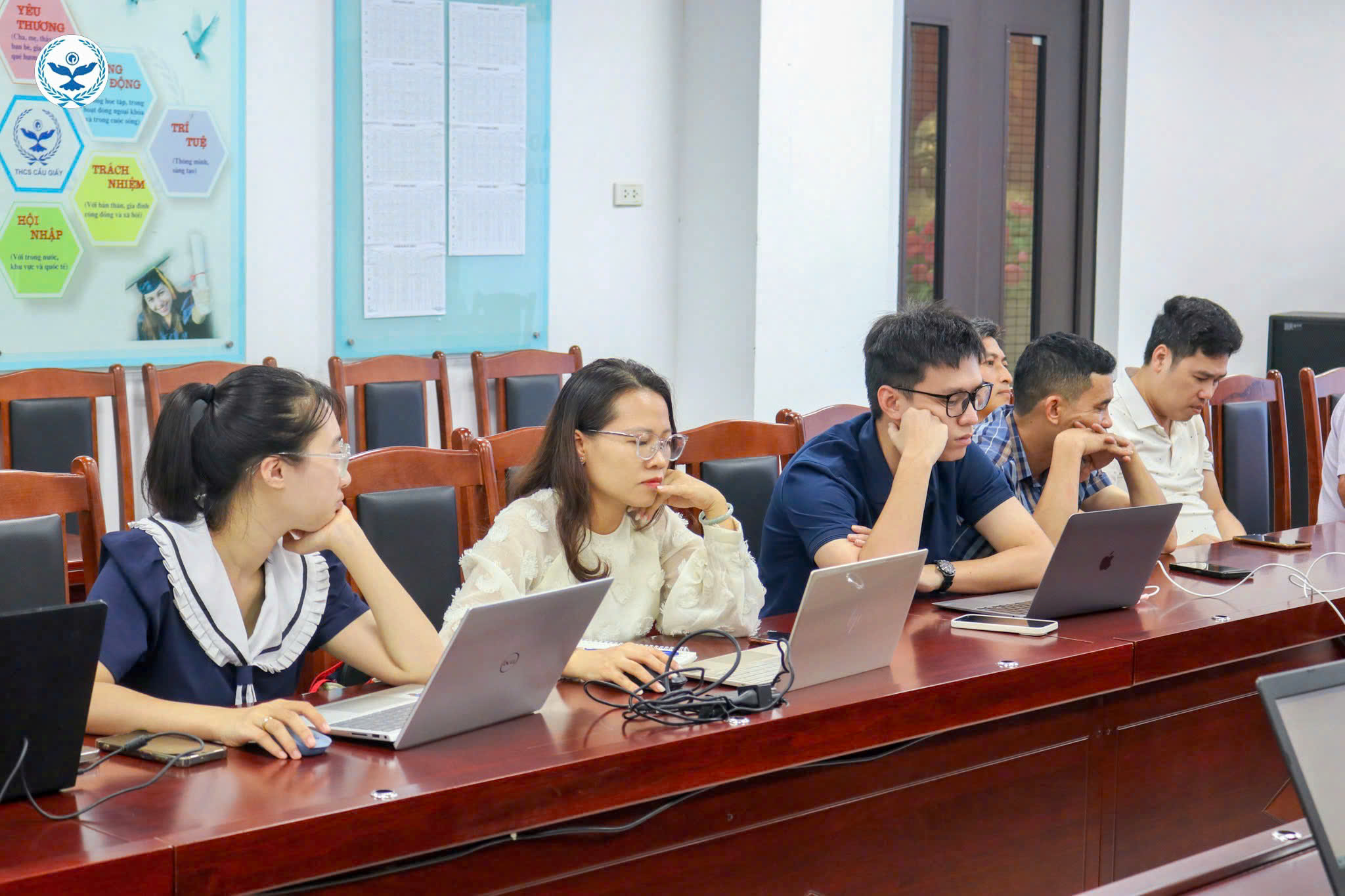TẬP HUẤN NÂNG CAO NĂNG LỰC SỬ DỤNG CNTT CHO GIÁO VIÊN TỔ NGHỆ THUẬT – GDTC