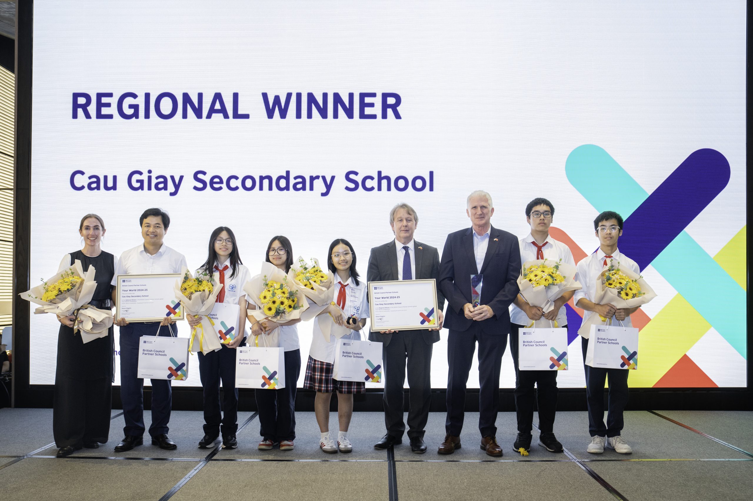 🎬 Học sinh trường THCS Cầu Giấy (Hà Nội) giành giải Nhất khu vực Đông Á Cuộc thi làm phim Thế giới của bạn – Your World 2024-2025🏆🌍