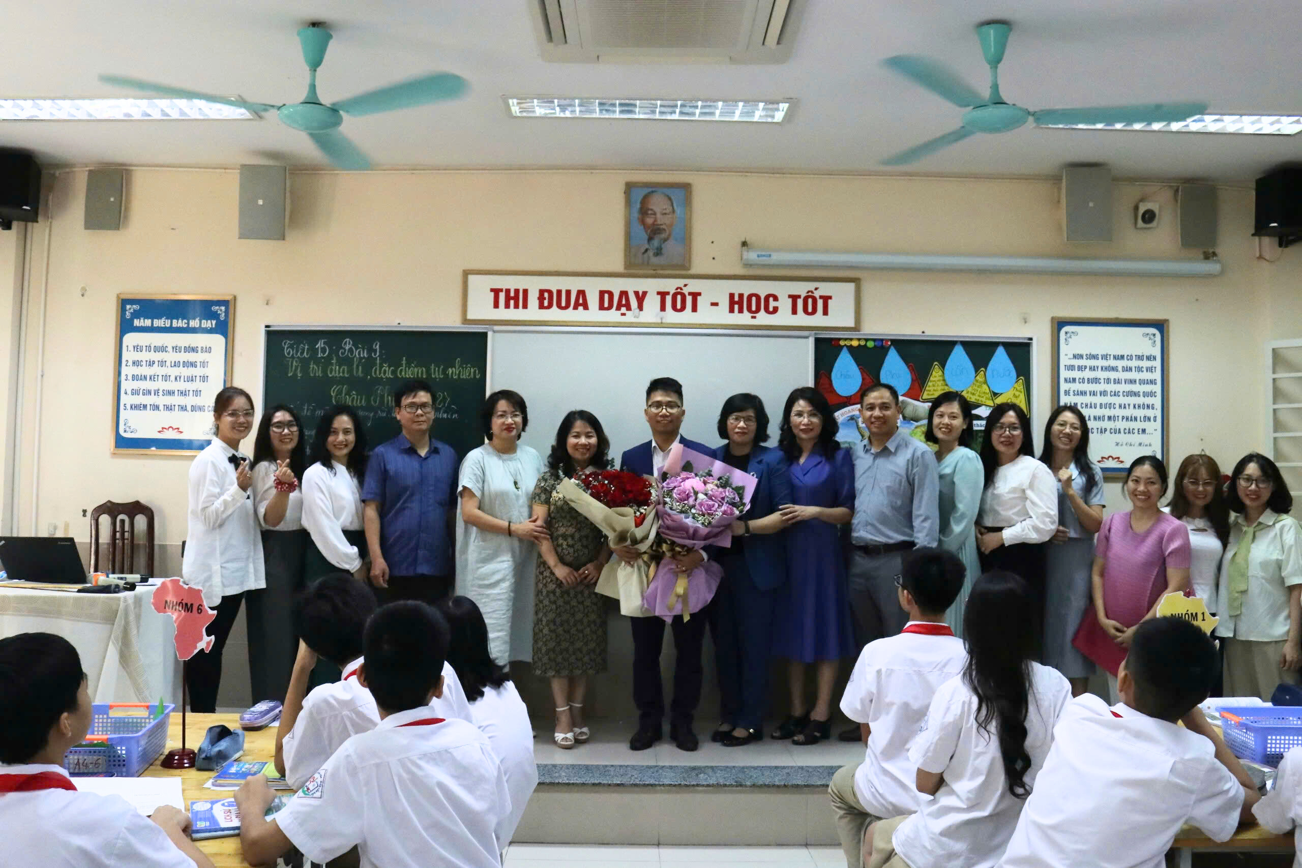 TIẾT DẠY GIEO NIỀM HY VỌNG XANH CỦA THẦY TRÌNH TIẾN ĐỨC – GIÁO VIÊN TRƯỜNG THCS CẦU GIẤY TRONG HỘI THI GIÁO VIÊN GIỎI CẤP THÀNH PHỐ