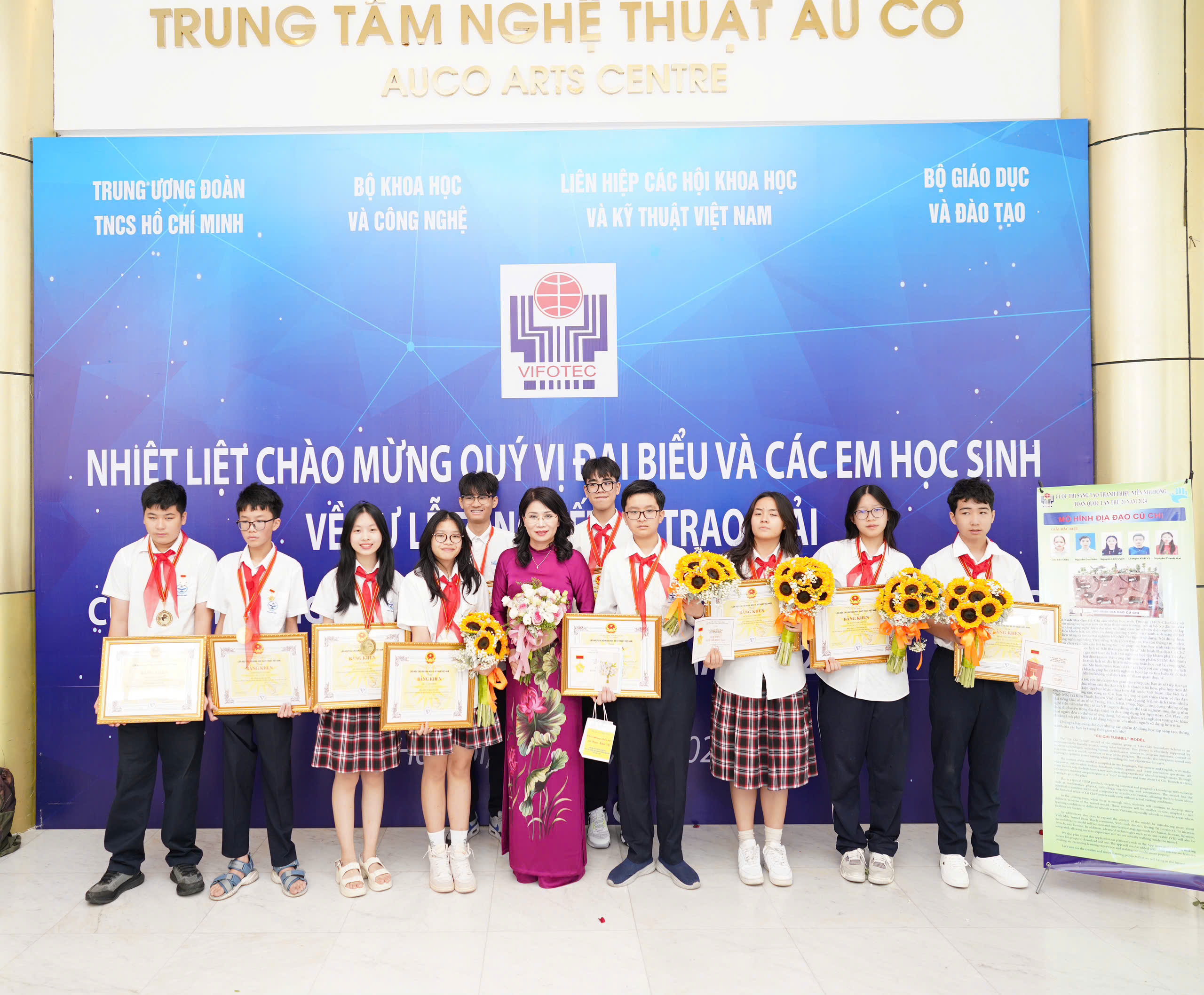 THÀNH TÍCH RỰC RỠ CỦA THẦY TRÒ TRƯỜNG THCS CẦU GIẤY TẠI LỄ TỔNG KẾT VÀ TRAO GIẢI CUỘC THI SÁNG TẠO DÀNH THANH THIẾU NIÊN NHI ĐỒNG TOÀN QUỐC LẦN THỨ 20 NĂM 2024