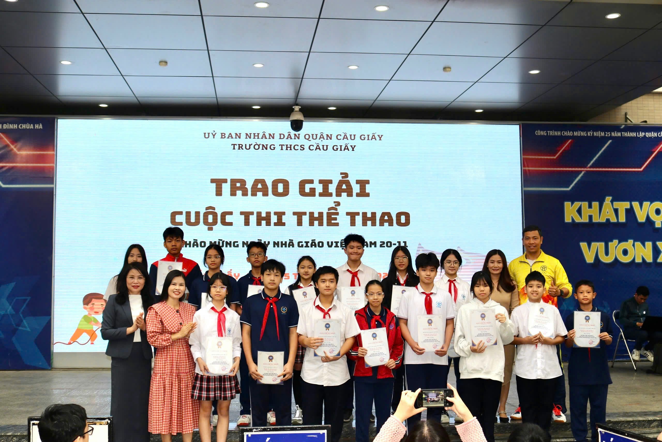 TỔNG KẾT TRAO GIẢI CÁC CUỘC THI CHÀO MỪNG NGÀY NHÀ GIÁO VIỆT NAM