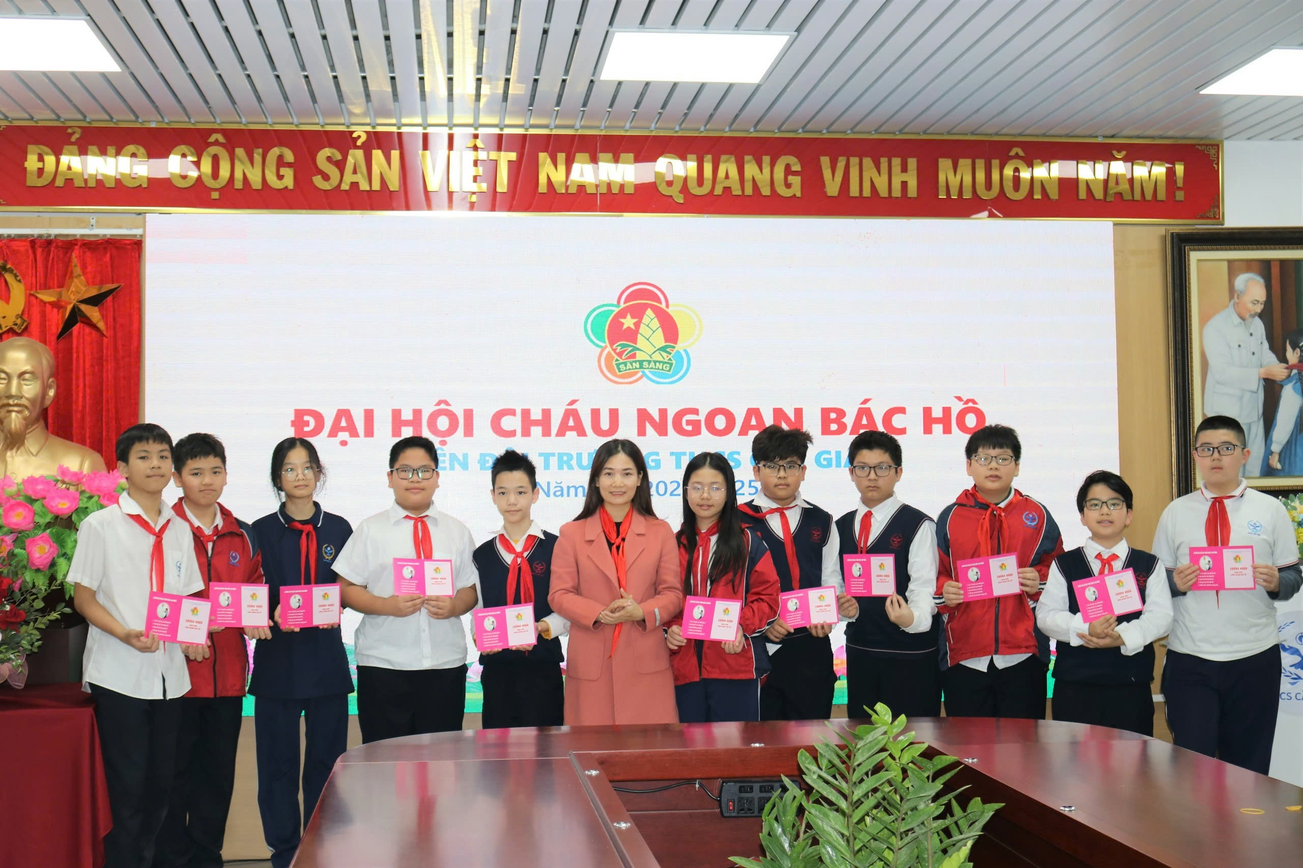 LIÊN ĐỘI TRƯỜNG THCS CẦU GIẤY TỔ CHỨC ĐẠI HỘI CHÁU NGOAN BÁC HỒ