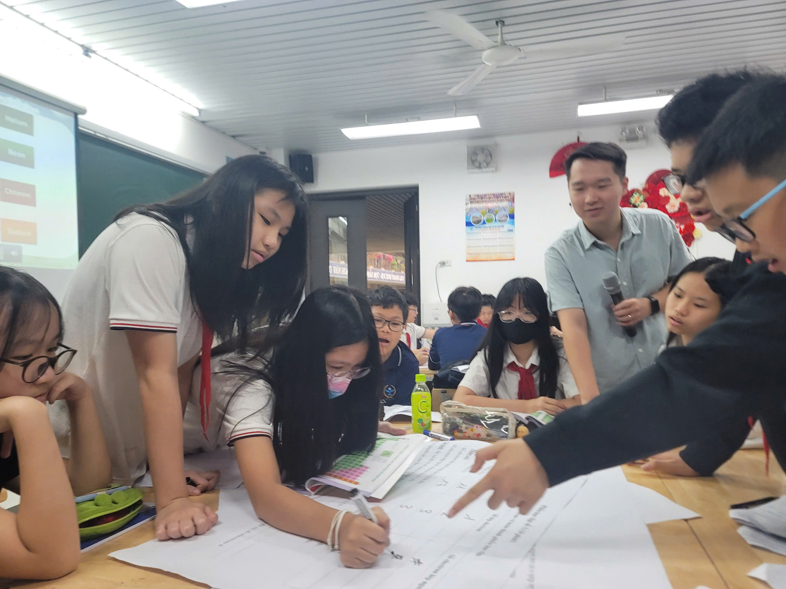 THÁNG 3 HĂNG SAY TRONG PHONG TRÀO THI ĐUA HỌC TẬP VỚI TIẾT CHUYÊN ĐỀ MÔN KHOA HỌC TỰ NHIÊN