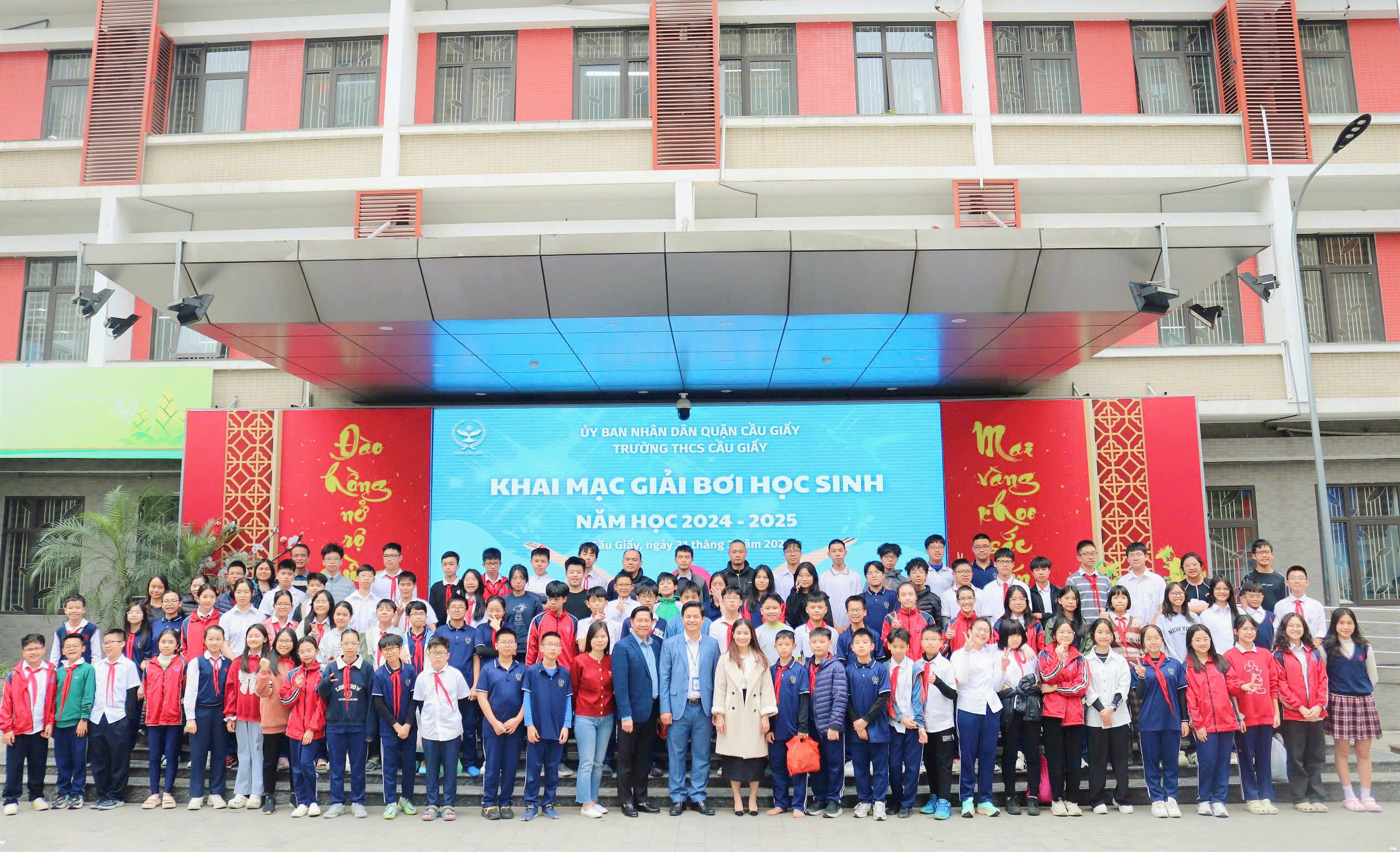 GIẢI BƠI CẤP TRƯỜNG THCS CẦU GIẤY NĂM HỌC 2024-2025 THÀNH CÔNG RỰC RỠ