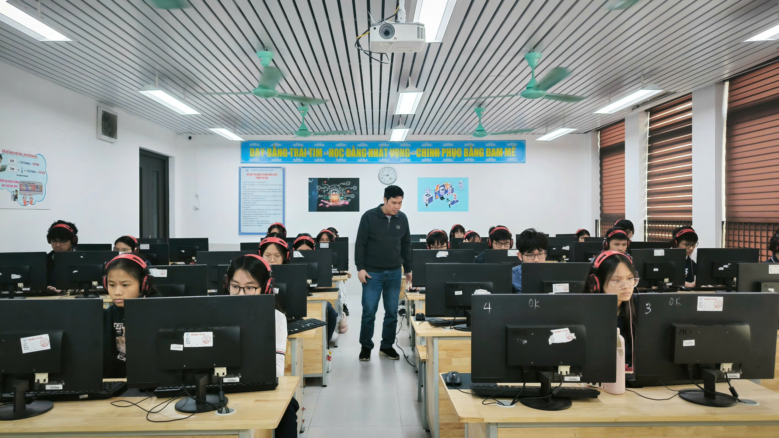 TRƯỜNG THCS CẦU GIẤY TỔ CHỨC THÀNH CÔNG CUỘC THI IOE CẤP QUỐC GIA