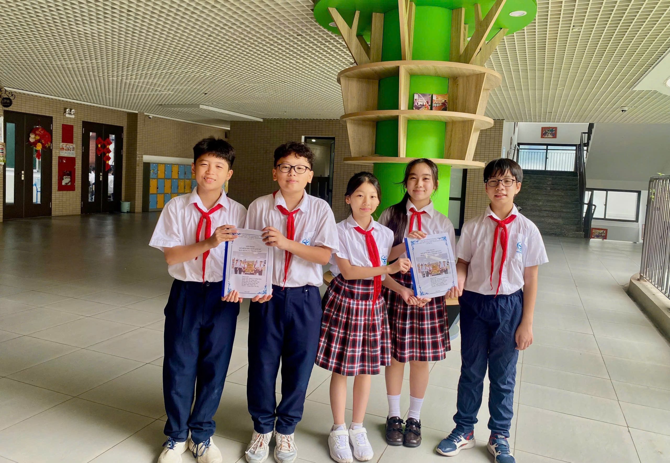CHÚC MỪNG CÁC EM HỌC SINH TRƯỜNG THCS CẦU GIẤY ĐẠT GIẢI TRONG CUỘC THI SÁNG TẠO DÀNH CHO THANH, THIẾU NIÊN VÀ NHI ĐỒNG THÀNH PHỐ HÀ NỘI LẦN THỨ 21 NĂM 2025